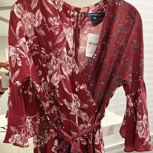 NWT French Connection Ruffle Floral Wrap Dress - US4 Regular. Wine and Cream